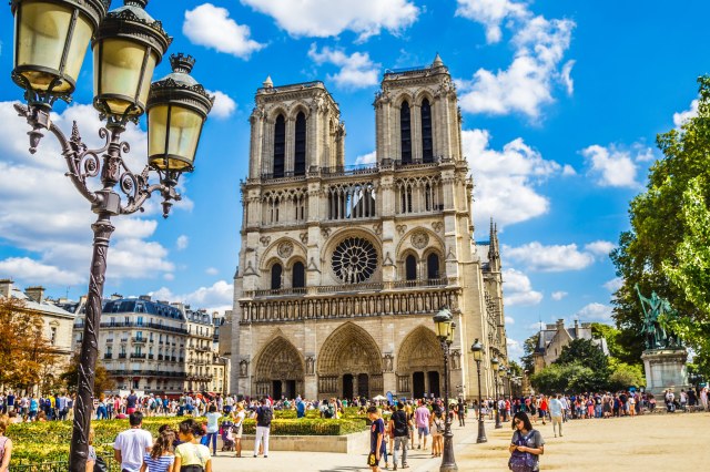 Notre Dame De Paris.jpg